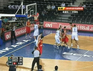 篮球比赛 中国对希腊 进球 精彩一刻