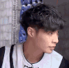 张艺兴 偷瞄 小心 暗中观察
