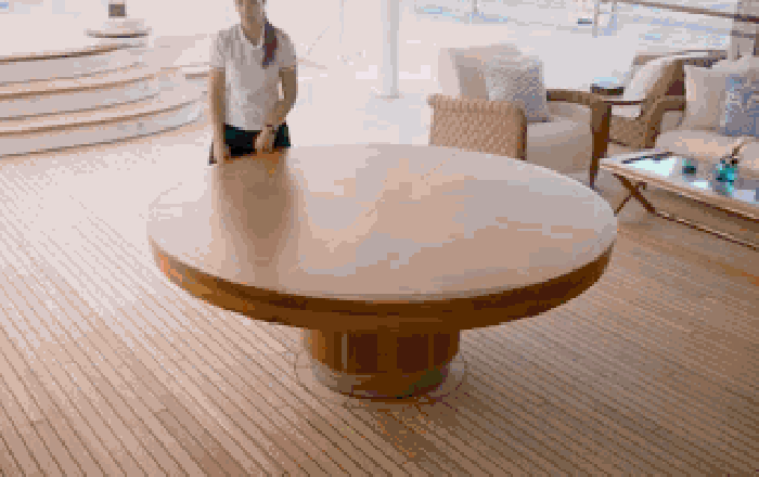 桌子 转盘 变形 艺术