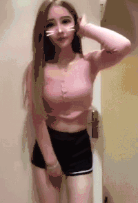 美女 长发 跳舞 猫胡子