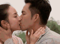 接吻 野外 美女 长头发
