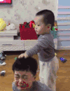 搞笑 拽头发 兄弟 大哭