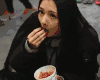 美女 长发 吃货 斜视