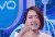 美女 手子 说话 激动