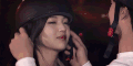 美女 笑容 帽子 手指