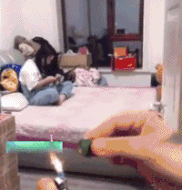 女生 害怕 逗比 鞭炮 炸