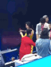 表演 搞笑 兴奋 疯狂