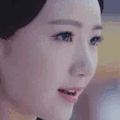 美女 微笑 耳环 说话