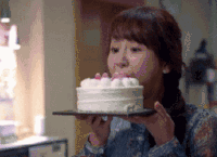 杨紫 欢乐颂 邱莹莹 吃蛋糕