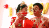 新婚 喂吃 幸福 美好 嘴对嘴