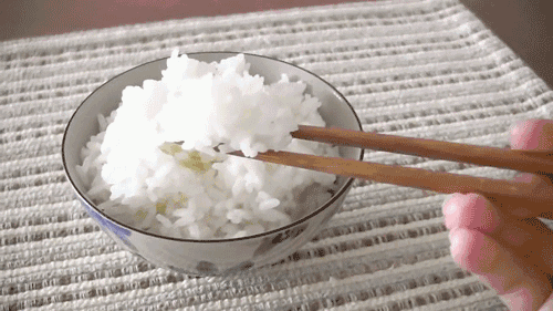 米饭 筷子 一碗