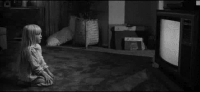 黑夜 女孩 电视 吓人
