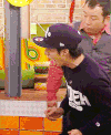 男子 兴奋 帽子 搞笑