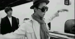 G-Dragon 帽子 墨镜 黑白