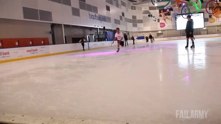 滑旱冰 疼 耍帅 撞 roller skating