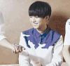 TFBOYS  王俊凯  镜子  开心  笑
