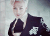 G-Dragon 银发 洗澡 转身