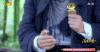 男人 手势  金表 拍沙发