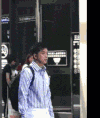 帅哥 散步 条纹 眼神