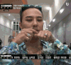 男子 走路 眼镜