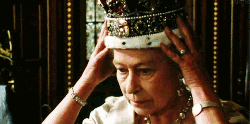 皇冠 英国女王 整理 紧张