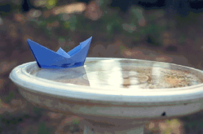 纸船 蓝色 水面 安静