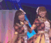 女孩 女团 卖萌 甩头发
