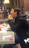 王思聪 抓拍 汉堡 麦当劳 吃 搞笑