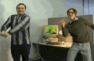 台式电脑  开心  兴奋  跳舞