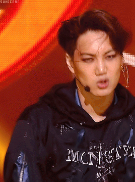 男人 帅气 眼神 跳舞