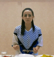迪丽热巴 吃货 好吃极了 开心