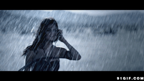 美女 冒雨 下雨 性感