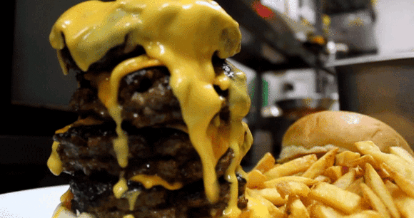 芝士汉堡 肉 薯条 芝士流心 美食 cheeseburger food