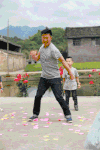 帅哥 跳舞 搞笑 滑稽