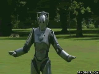机器人 跳舞  搞笑 草地