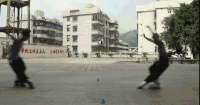 逗比男 滑旱冰 撞击 尴尬