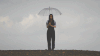 美女 雨伞 天空 旋转
