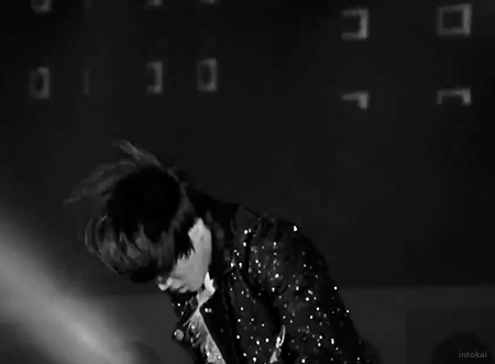 跳舞 舞台 认真 男孩