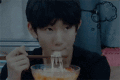 tfboys 王源 午休吃货时间 可爱 面条 萌萌哒 小鲜肉 明星爱豆