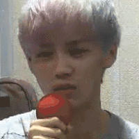 鹿晗 路小花 EXO 唱歌 兴奋 搞笑