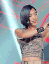 性感 美女 唱歌