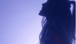 Ariana&Grande Focus MV 剪影 唱歌 性感 灯光