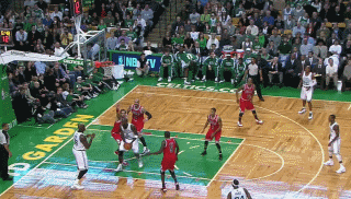 奥尼尔 NBA 篮球 凯尔特人 拉杆 上篮 肌肉男神 激烈对抗 劲爆体育