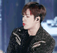 王嘉尔 帅气 唱歌 男神