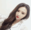 美女 红嘴唇 白衣服 长发 抛媚眼