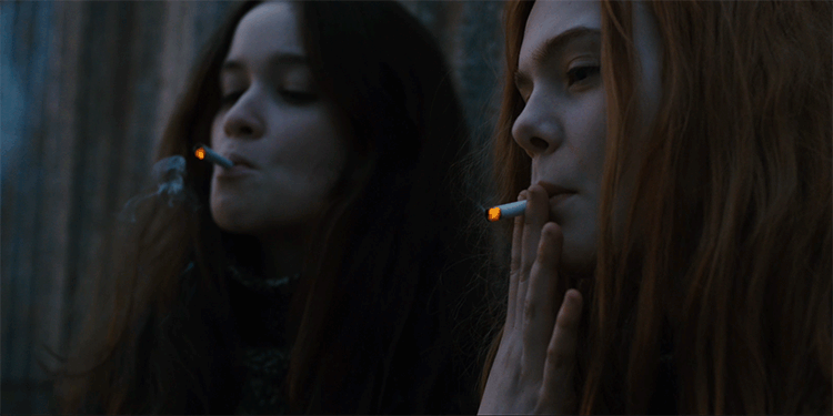 吸烟 香烟 艾丽·范宁 姜和罗莎