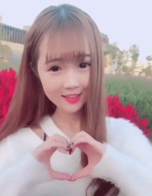 長(zhǎng)發(fā)美女 網(wǎng)紅 直播 可愛(ài)