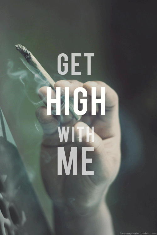 维兹-卡利法 烟的GIF 图帕克 吸烟与我 抽大麻 杂草 酒精 大麻 玛丽简 高的 每天吸烟杂草 烟 整天抽大麻烟 药物 杂草的GIF