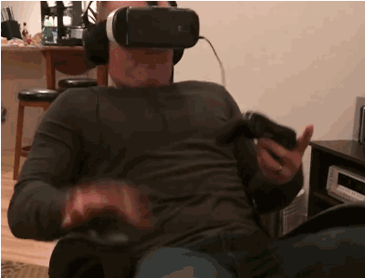 欧美 惊吓 男性 捂嘴 摔着 VR