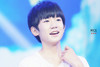 王源 微笑 TFboys  直视